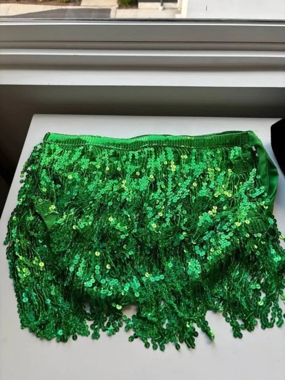 Custom made Women’s Green Goddess / Poison Ivy Costume Size Small Sequin Set - Picture 5 of 9